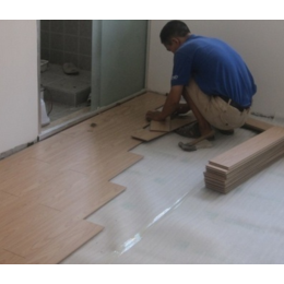 武汉地板安装|得盛来建材|木地板安装