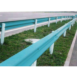 鸡西波形护栏|通程护栏板|双面波形护栏