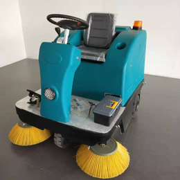 小型扫地机电动扫地车驾驶式扫地机电动款厂家* 