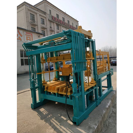天津彩砖机面包砖机空心砖机*一机多用的制砖机