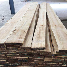建筑方木厂家|陕西辐射松烘干板材|订购辐射松烘干板材
