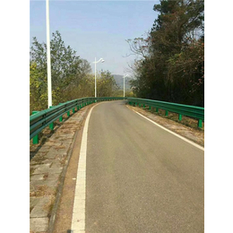 道路防撞护栏板厂家,护栏板厂家,鲁冠护栏板厂