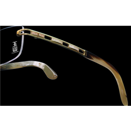 新乡钛架眼镜,玉山眼镜,钛架眼镜的特点