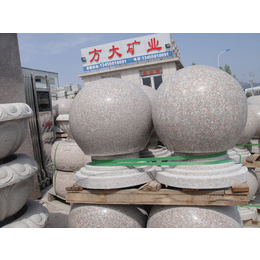 石球路障生产厂家批发直径60公分挡车石墩 五莲花石材圆球