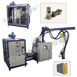 聚氨酯发泡机生产厂家、聚氨酯发泡机、【恒惠机械】