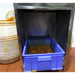 小型厨房油水分离器厂家-朝阳小型厨房油水分离器-山东金双联
