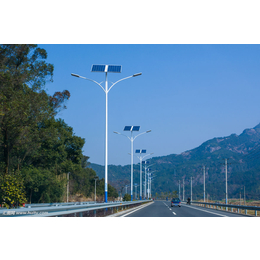 元氏6米太阳能路灯道路安装工程价格