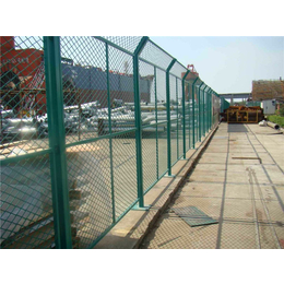 信阳小区围墙护栏-名梭(图)-小区围墙护栏密度