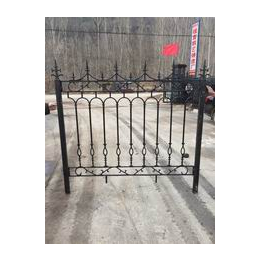 临朐桂吉铸造厂(图)|铸铁护栏价格低|临沂铸铁护栏