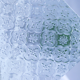 常年供应透明压花玻璃  海棠花玻璃  装饰装修玻璃