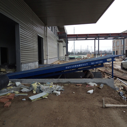 6吨登车桥 柳州市仓库装卸登车桥报价 货台嵌入式调节板设计