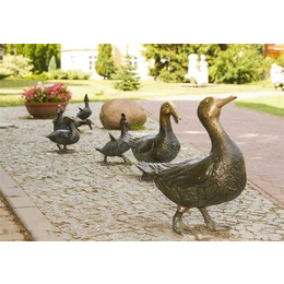 鸭子雕塑,鸭子雕塑摆件,仿铜园林雕塑摆件(****商家)