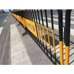 *烤漆基坑护栏 地铁施工安全隔离围栏款式多样可订制