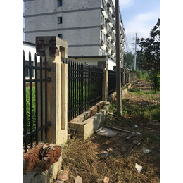 六合三横杆锌钢护栏 江北新区围墙护栏 南京锌钢管围栏栏杆安装