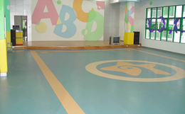 篮球场塑胶地板批发厂家,南京雅酷(在线咨询),篮球场塑胶地板