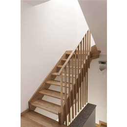 郑州室内木楼梯-彭艺实木楼梯质量可靠-室内木楼梯多少钱