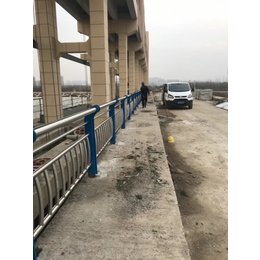 武汉桥梁人行道护栏设计安装-山东神龙金属护栏厂