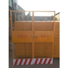 重庆工地安全门施工电梯门固定电梯防护门
