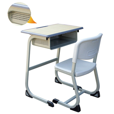 单柱单层C型塑料课桌椅