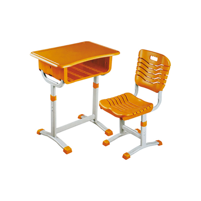 中小学单柱套管升降塑料<em>课桌椅</em>