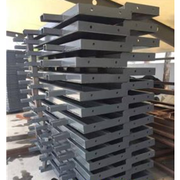 方达混凝土防撞护栏钢模具-湖北砼防撞护栏钢模具厂