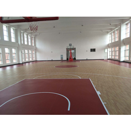 湖南张家界篮球场PVC地板胶室内塑胶运动地板材料*