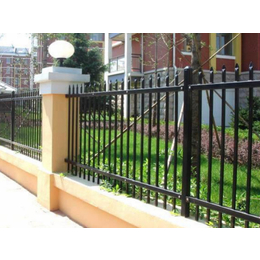 鹤壁钢管护栏-锌钢护栏网-方钢管护栏