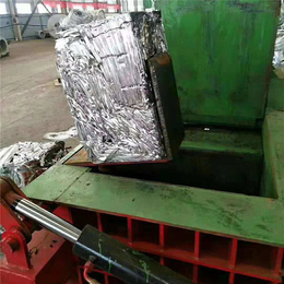 金属打包机- 超越机械****售后-废旧油漆桶金属打包机多少钱