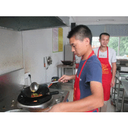 深圳龙岗学木桶饭技术哪家靠谱学费多少钱