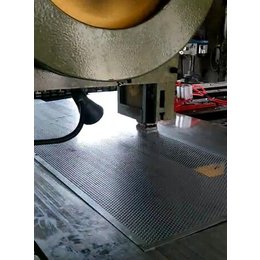 剪板机数控送料机厂家-四平剪板机数控送料机-潍坊宏凯机械