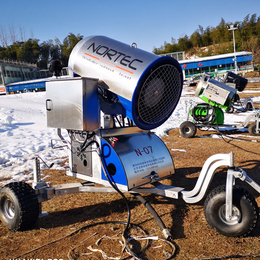 供应造雪机设备厂家 大型滑雪场人工造雪设备