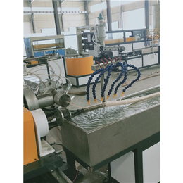 PP塑料螺旋保护套管生产线厂家供应