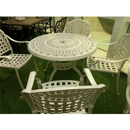 伊春铝合金庭院桌椅-铝合金庭院桌椅品质稳定-荣顺护栏