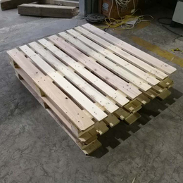 黄岛熏蒸木卡板生产厂家要求 胶州木托盘定做木卡板