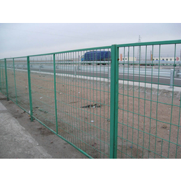 护栏网边框护栏网双边丝护栏网高速绿色护栏