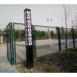 公园球场围网 东莞球场隔离栏网 篮球场护栏