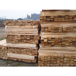 威海松木托盘料-中林木材-哪里有松木托盘料