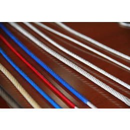 钢结构使用涂塑钢丝绳规格型号 涂塑钢丝绳理论重量