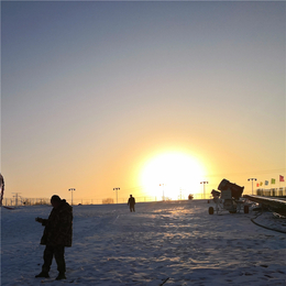 滑雪场规划选址很重要 河南人工造雪机现货大制雪量