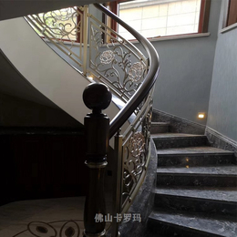 酒店别墅安装的铝雕刻楼梯护栏图片
