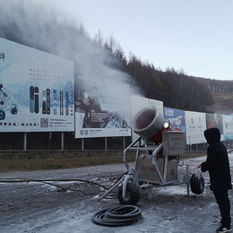 影视剧雪景适用的国产造雪机 诺泰克大小型造雪机设备厂家