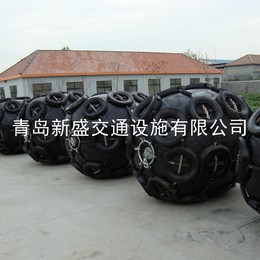 国内大型橡胶充气护舷靠球生产基地