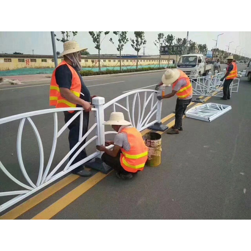 山西长治市道路护栏京式护栏市政护栏道路隔离护栏