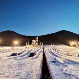 诺泰克滑雪场常见设备滑雪场魔毯乘坐方法