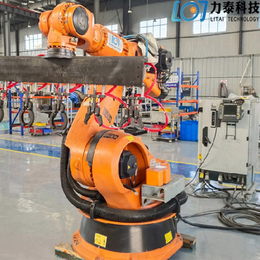 力泰锻造工业机器人厂家实现锻造业的自动化生产