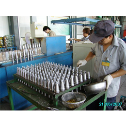 郑州领诚(查看)-龙岩截齿焊接生产线型号齐全
