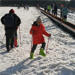 魔毯选择的关键点 山西滑雪场新型运输设备