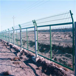 金属网片栅栏  铁路防护栅栏  高铁护栏网规格