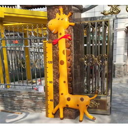 郑州玻璃钢卡通雕塑长颈鹿 玻璃钢动物雕塑 厂家异型定制