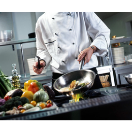瑞士高薪聘用食堂厨师帮厨等等包吃住底薪3万出境快